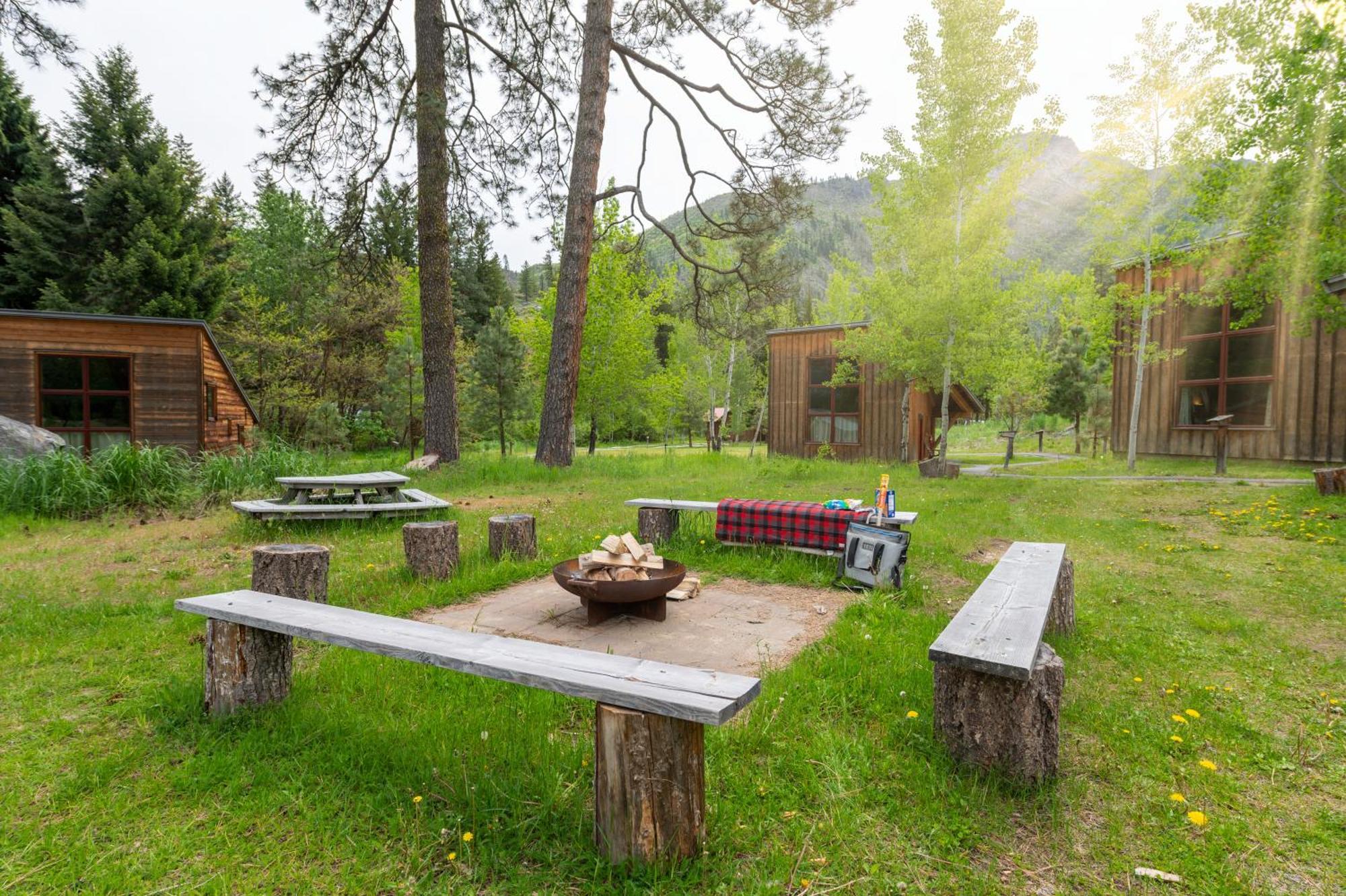 Sleeping Lady Mountain Resort Leavenworth Bagian luar foto