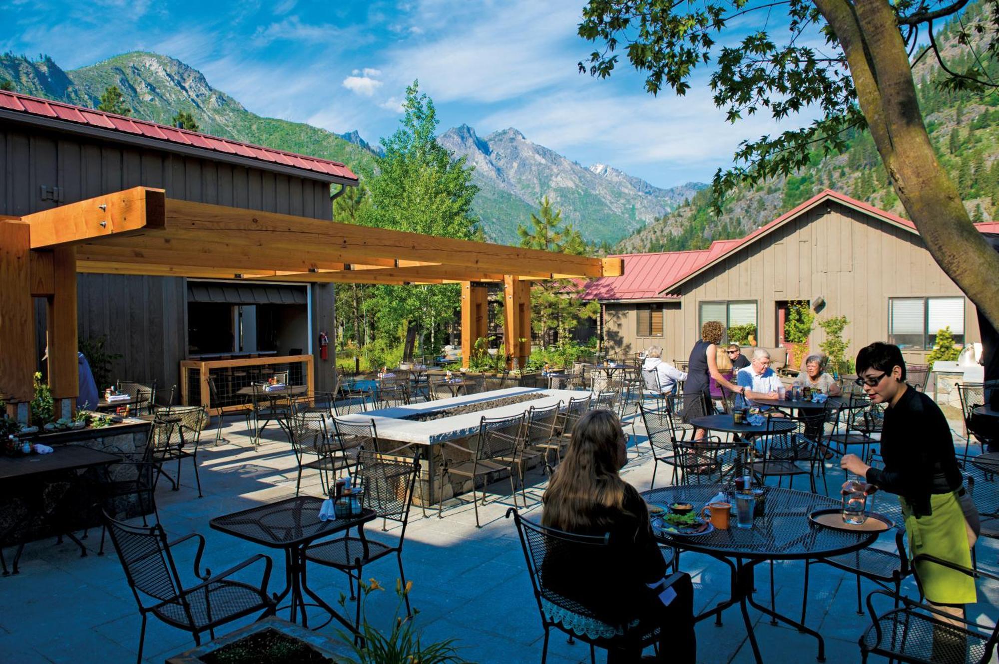 Sleeping Lady Mountain Resort Leavenworth Bagian luar foto