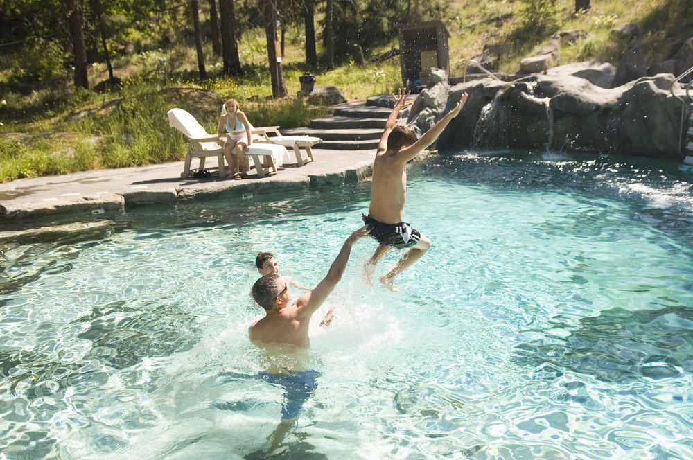Sleeping Lady Mountain Resort Leavenworth Bagian luar foto